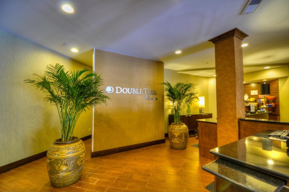 DoubleTree by Hilton Hotel Raleigh - Brownstone - University Main image